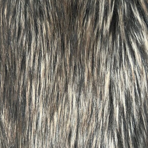 Miss London Black Label Women's Faux Fur Lined Vest in Size S - Picture 4 of 11